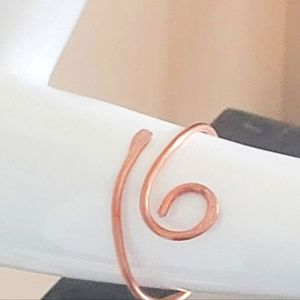 Lower arm copper bracelet, healing properties